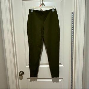 Banana Republic High Rise Skinny Pant size Small.  Dark olive. Like new women’s